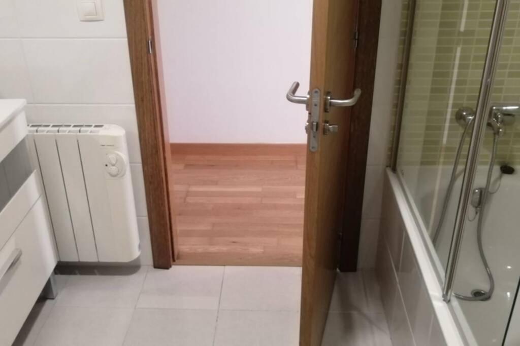 Acogedor apartamento ático en el centro de O Porriño Exterior foto