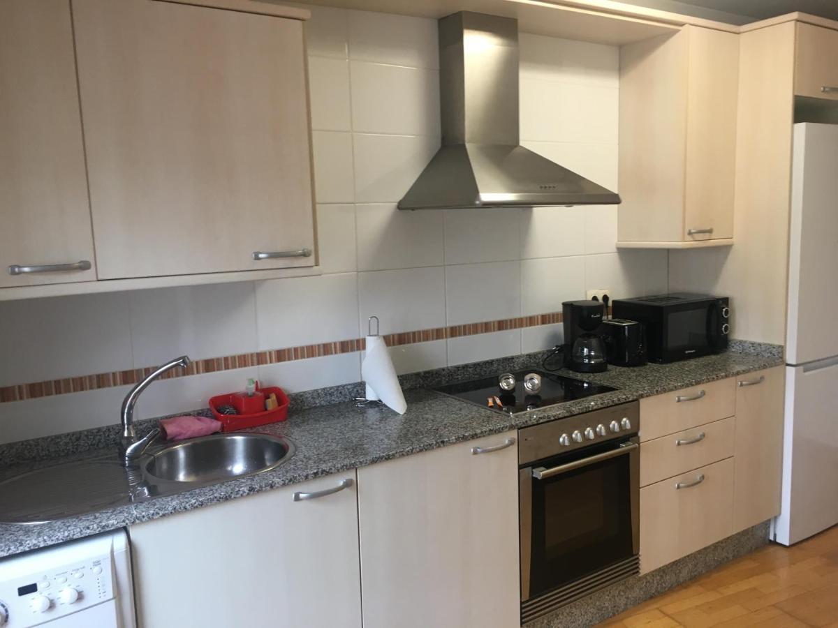 Acogedor apartamento ático en el centro de O Porriño Exterior foto